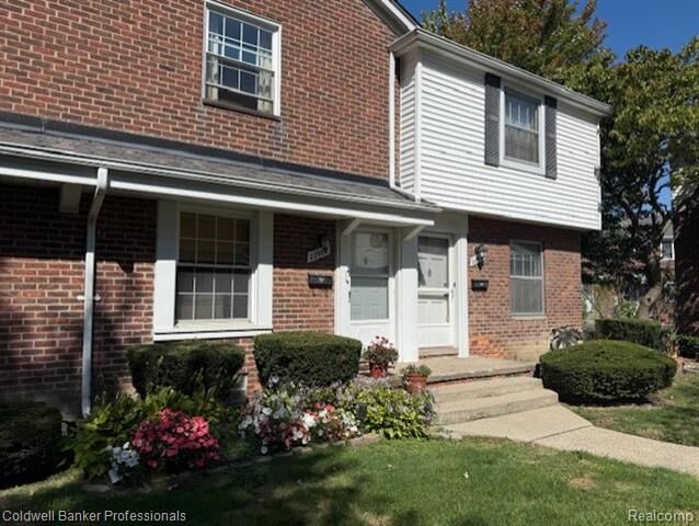 Property Photo: 22980 Gary Lane 431 MI 48080