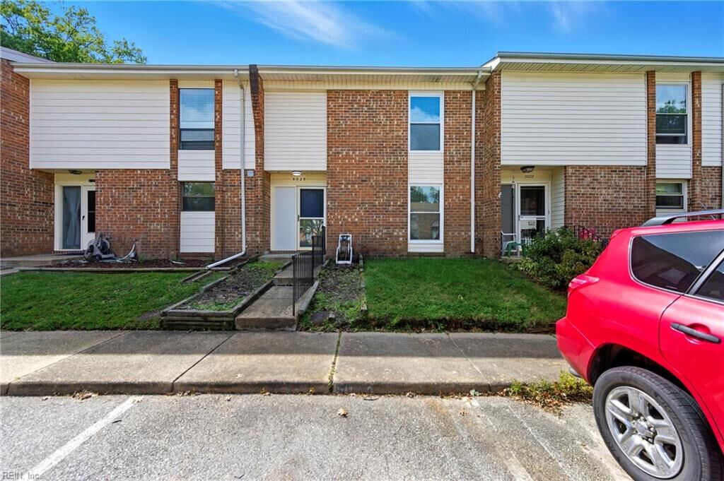 Property Photo: 5025 Clairmont Court Ct VA 23462