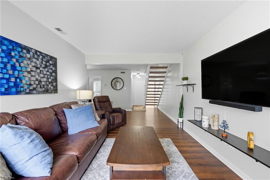 Property Photo: 5025 Clairmont Ct VA 23462