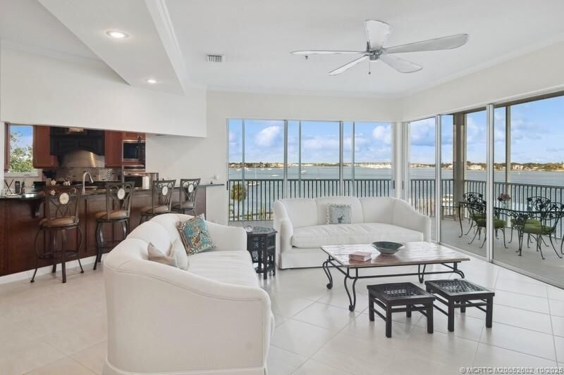 Property Photo: 1130 SW Chapman Way 509 FL 34990