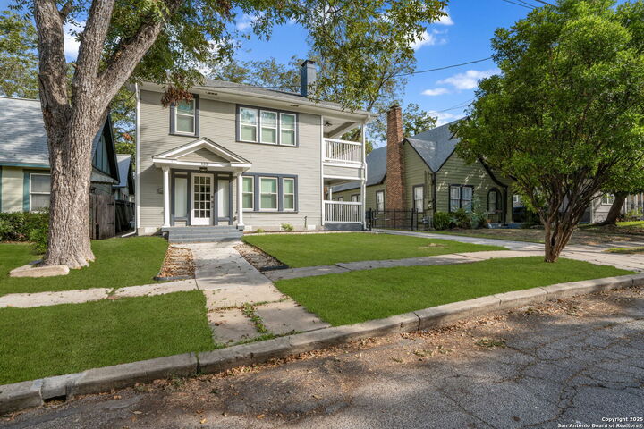 Property Photo:  435 W Gramercy Pl  TX 78212 