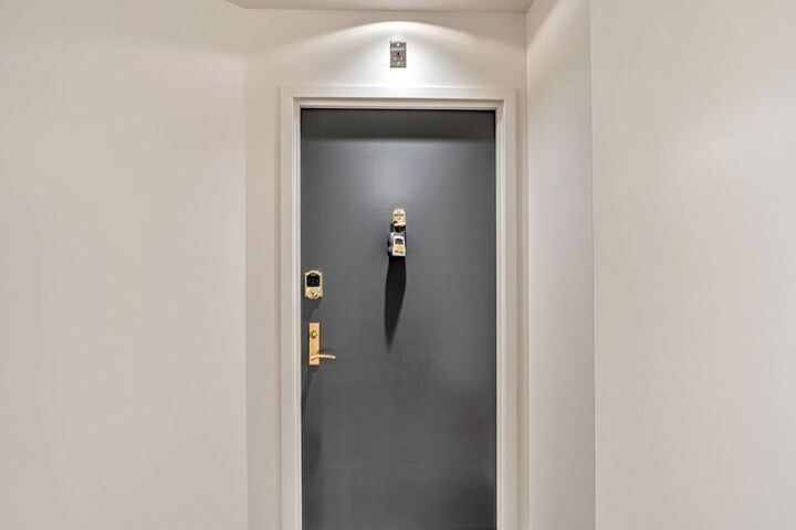 Property Photo:  6363 Christie Avenue 2122  CA 94608 