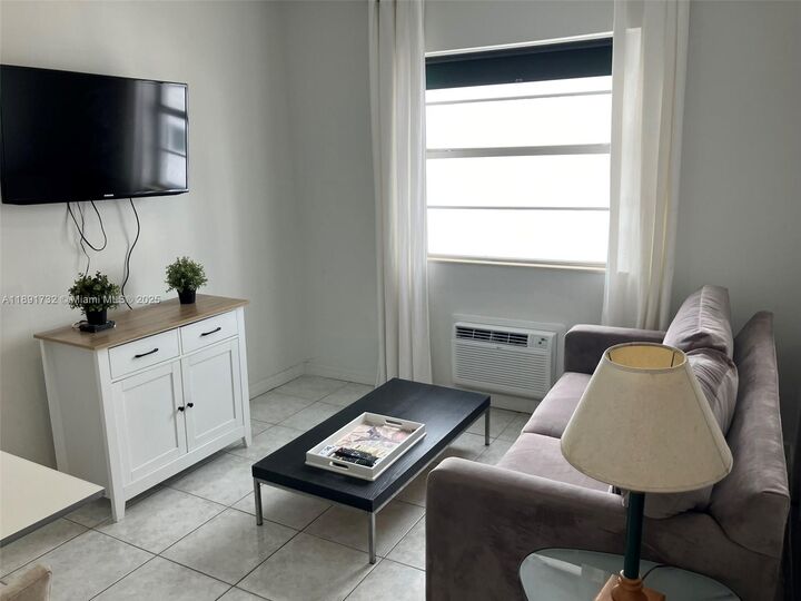 Property Photo: 335 Ocean Dr 306 FL 33139