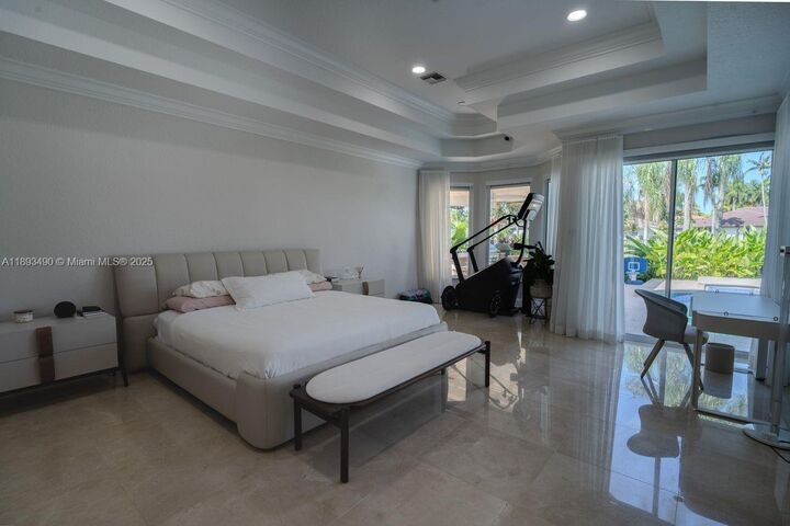 Property Photo:  2493 Poinciana Dr  FL 33327