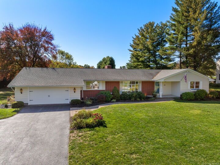 205 Fairhill Lane  Suffield CT 06078 photo