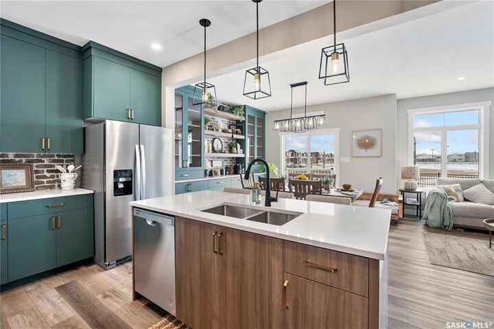 Property Photo: 3084 Dumont Way SK S4V 3Z3