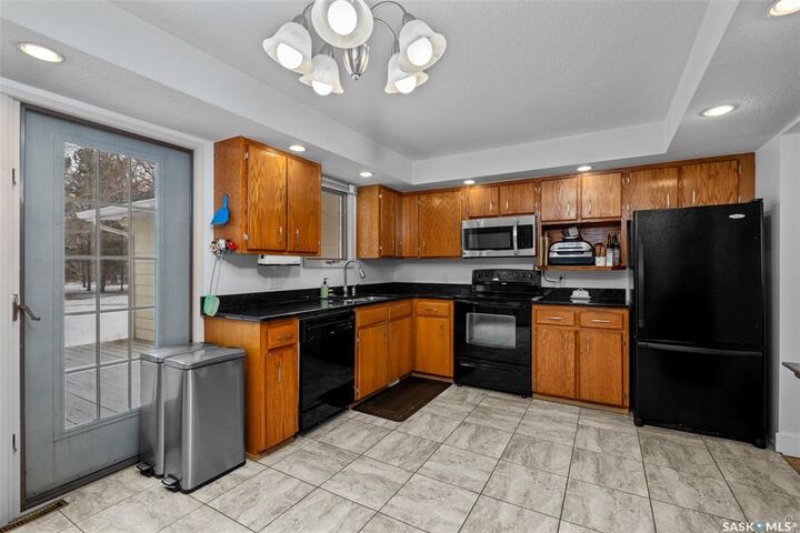 Property Photo: 1218 7th Street E SK S6V 0T9