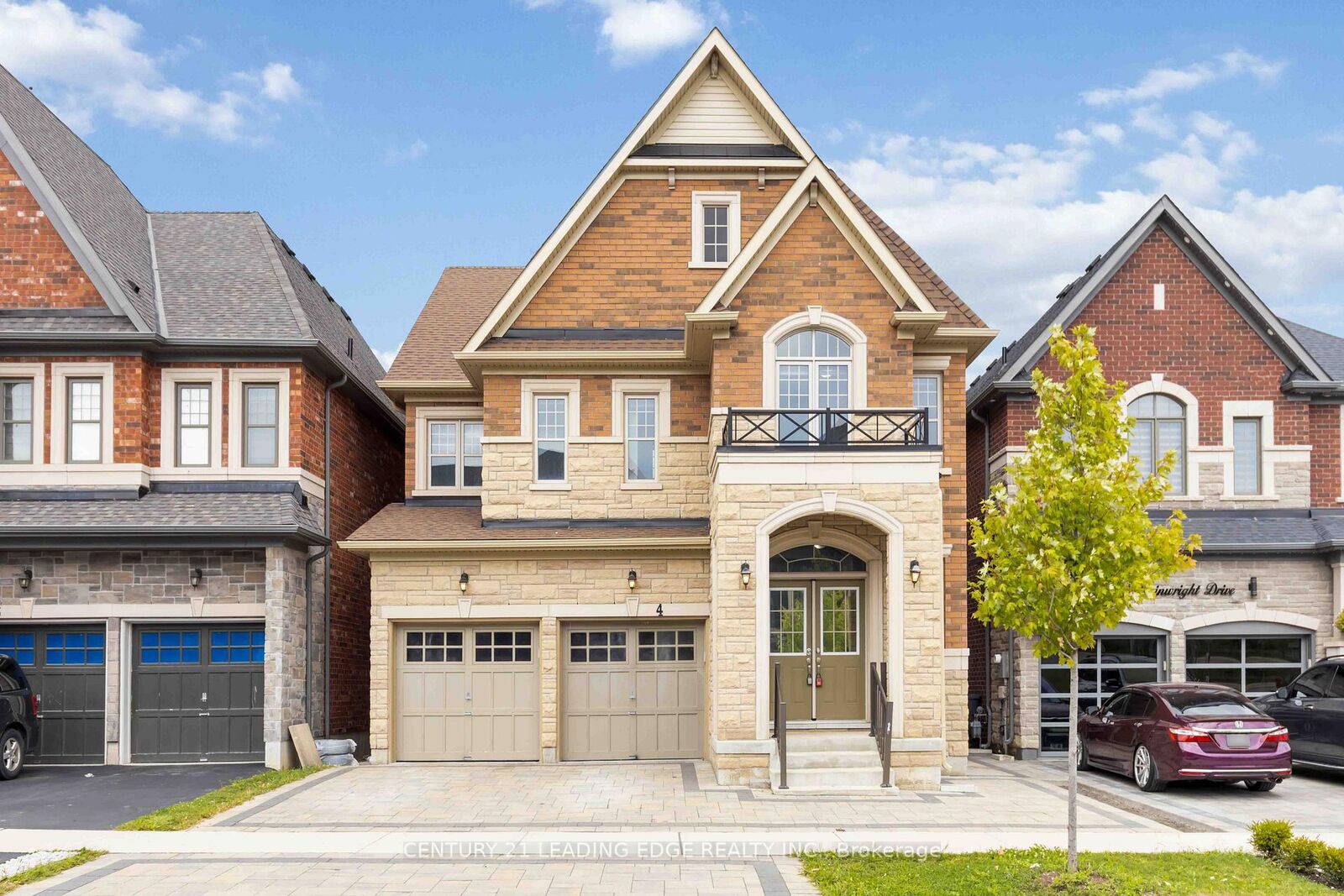 Property Photo:  4 Wainwright Drive  ON L7A 0C7 