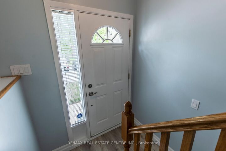 Property Photo: 121 Morgan Avenue 7 ON N2A 2M4