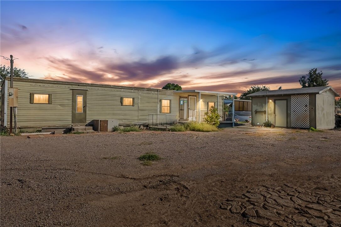 Property Photo: 2096 E Hackamore Drive AZ 86440
