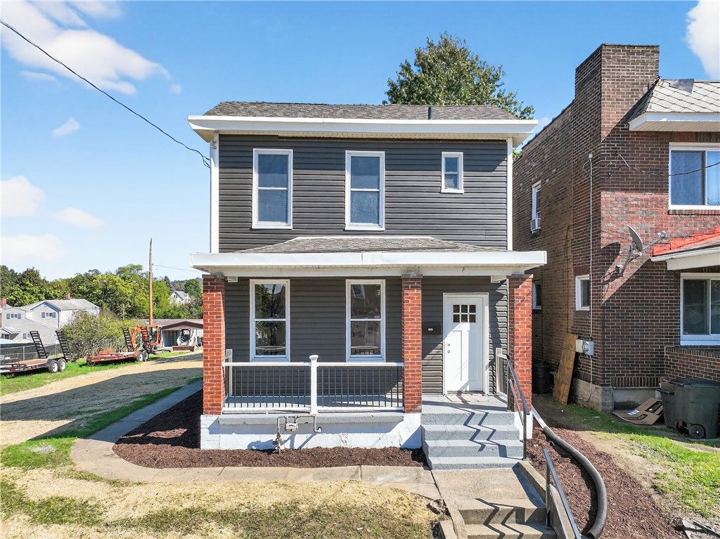 Property Photo:  845 2nd St  PA 15147 