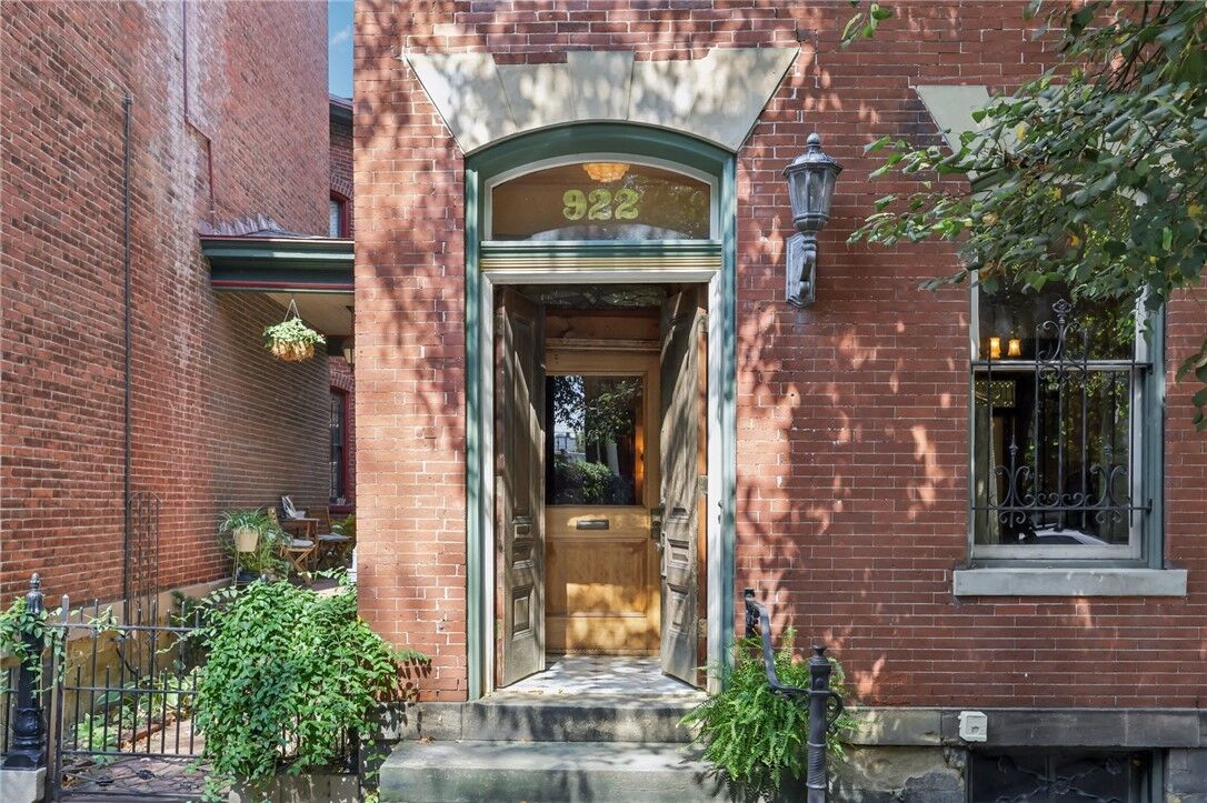 Property Photo: 922 Beech Avenue PA 15233
