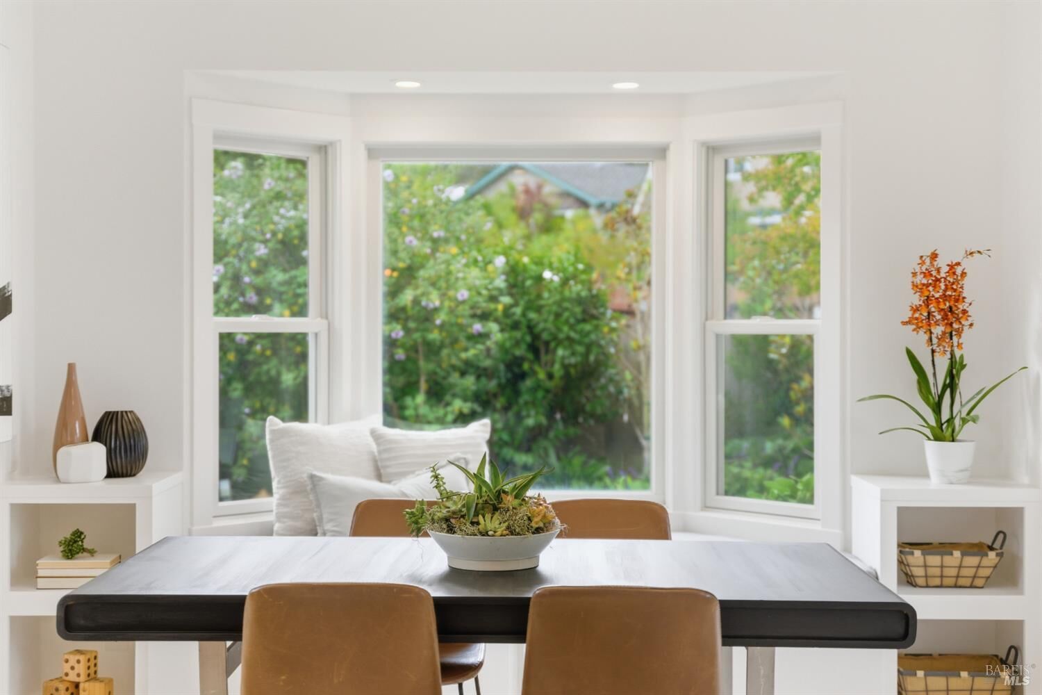 Property Photo: 4 Meadow Avenue CA 94901