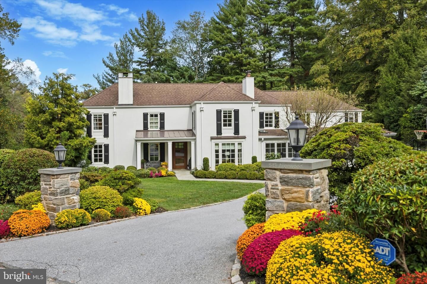 Property Photo: 543 Avonwood Road PA 19041