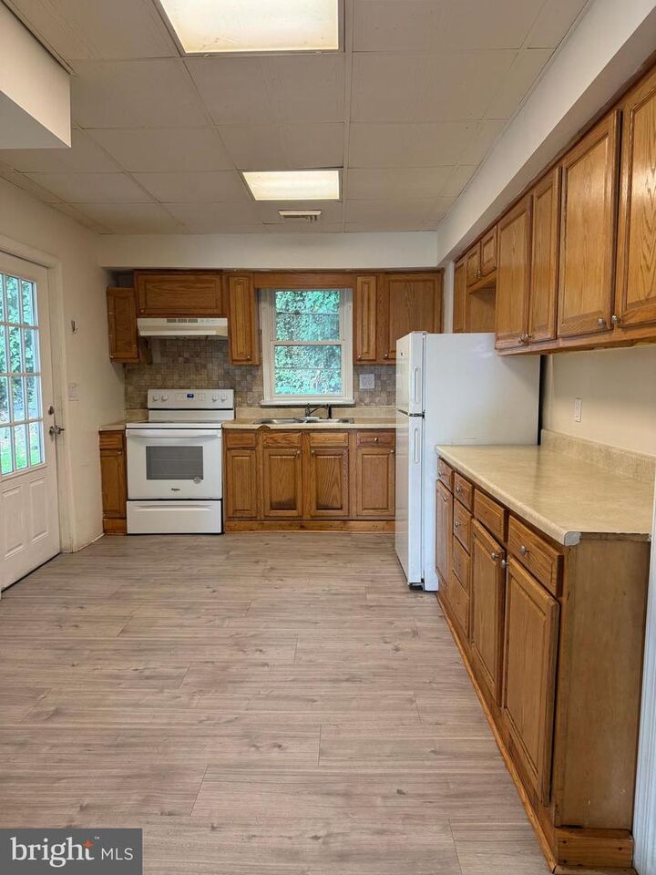 Property Photo: 23 S 2nd Street PA 17113