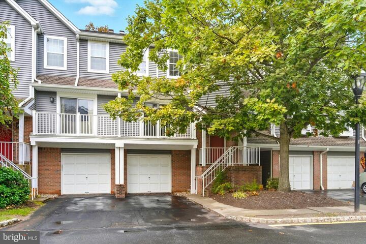 53 E Shrewsbury Place  Princeton NJ 08540 photo