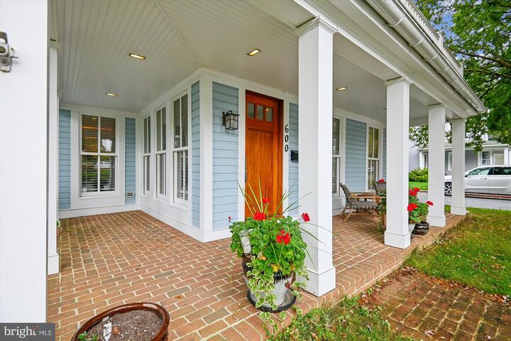 Property Photo: 600 Sixth Street MD 21403
