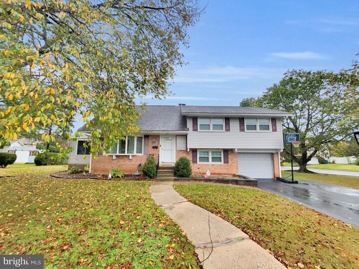 510 Lenore Place  Reading PA 19609 photo