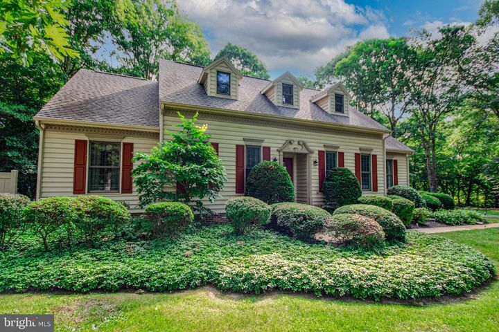 Property Photo: 5461 Loch Ness Terrace MD 21801