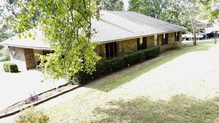 Property Photo:  806 Armstrong Street  AR 72832