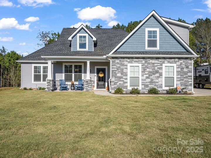 Property Photo: 1266 W Rutledge Avenue SC 29341