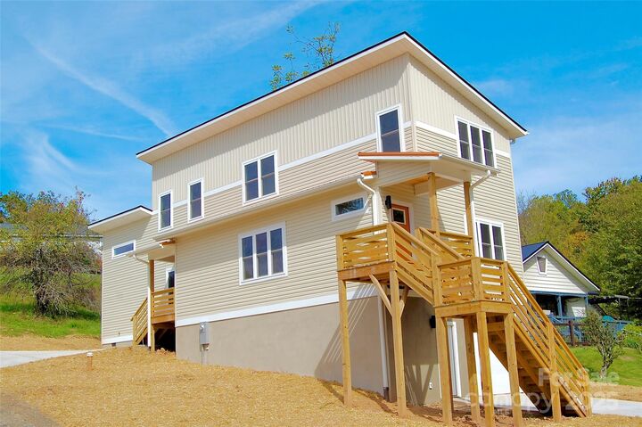 Property Photo:  21 Ponder Street  NC 28754 