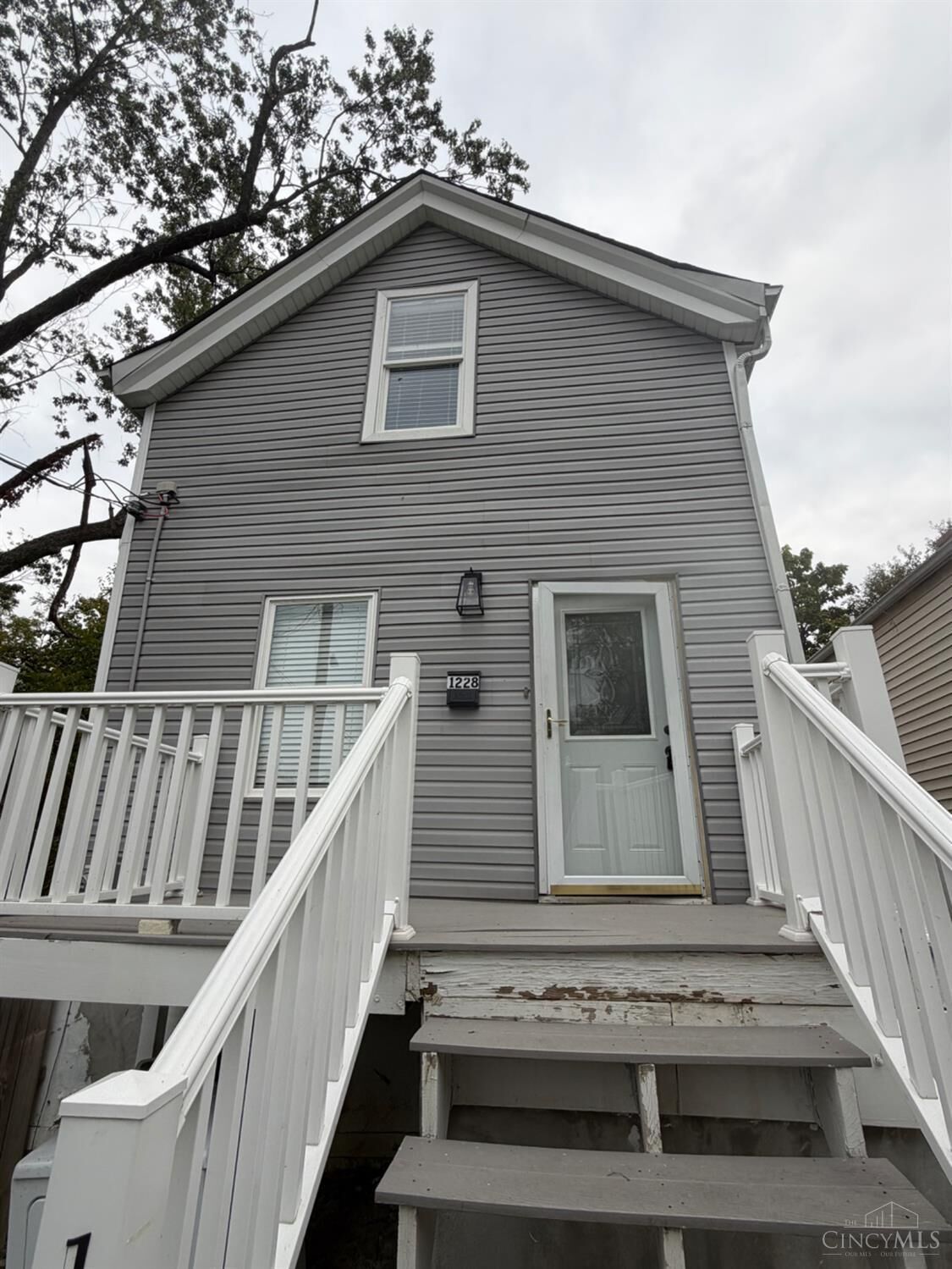 Property Photo:  1228 Rosemont Avenue  OH 45205 