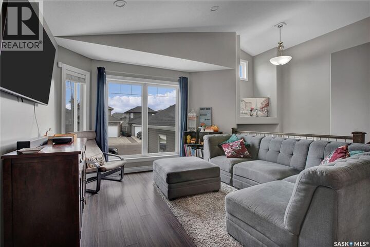 Property Photo: 947 Pringle Cove SK S7T 0V6