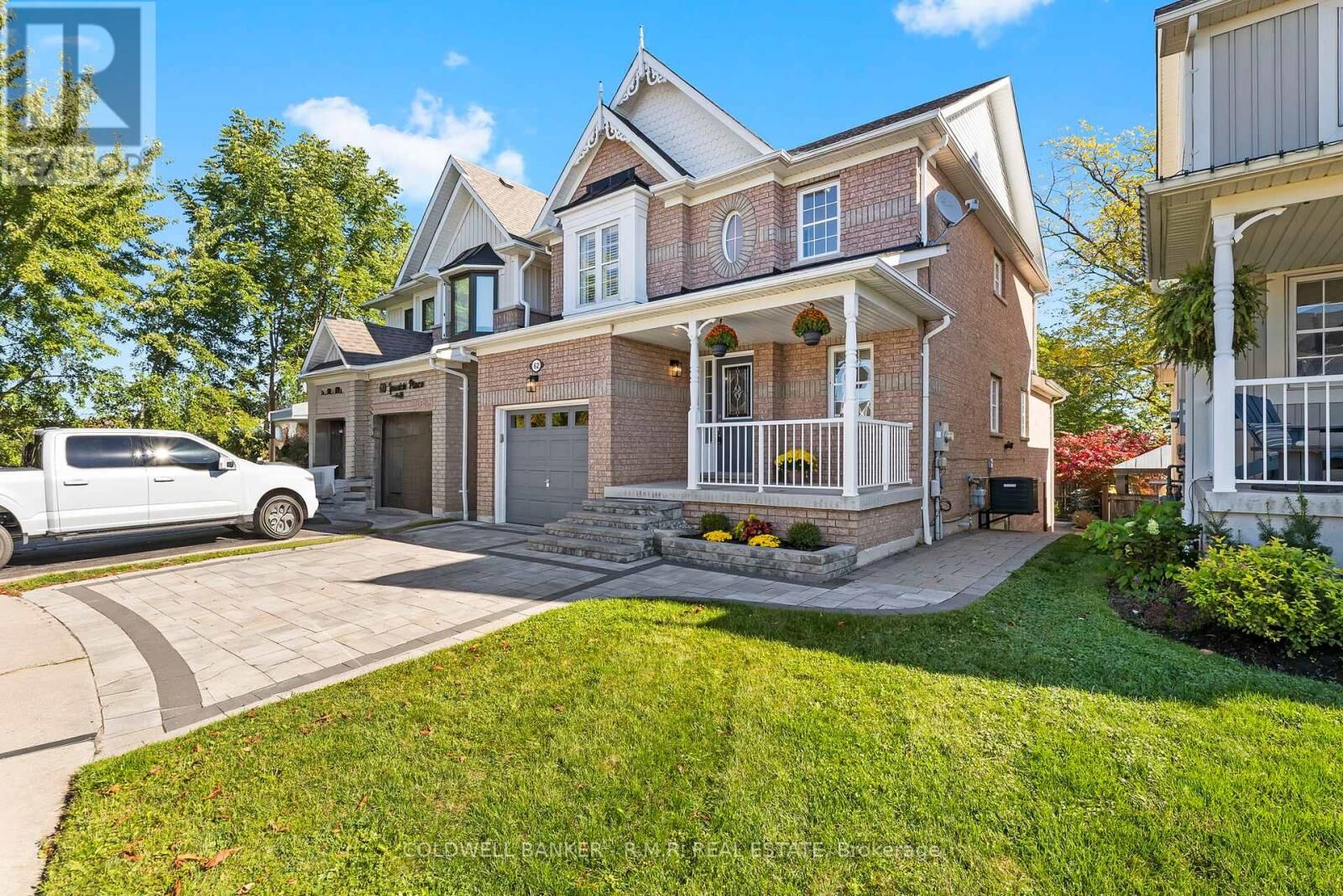 Photo de la propriété: 62 Ipswich Place ON L1M 2K2
