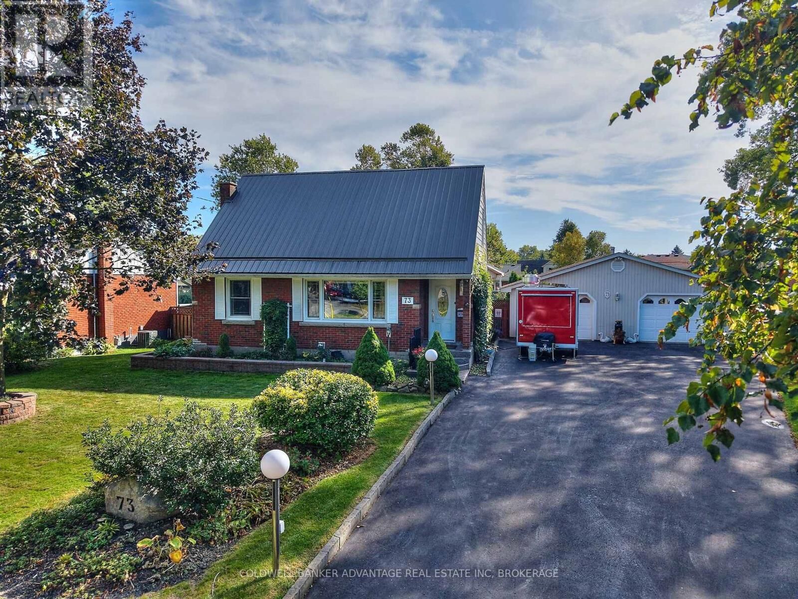 Property Photo: 73 Lindel Crescent ON L3C 3S2
