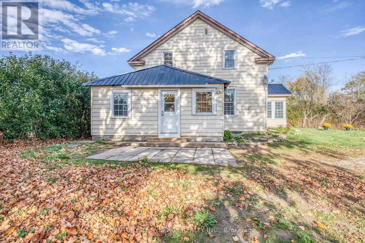 Property Photo:  13 Brandelle Lane  ON K7H 3C6 