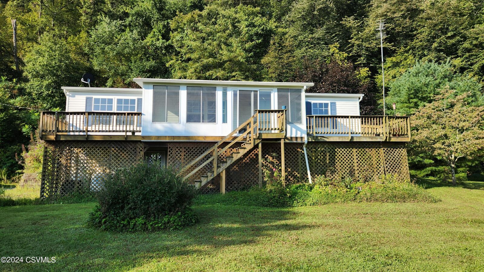 Property Photo: 1092 Seven Kitchens Road PA 17889