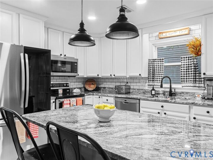 Property Photo: 419 Walton Park Road VA 23114