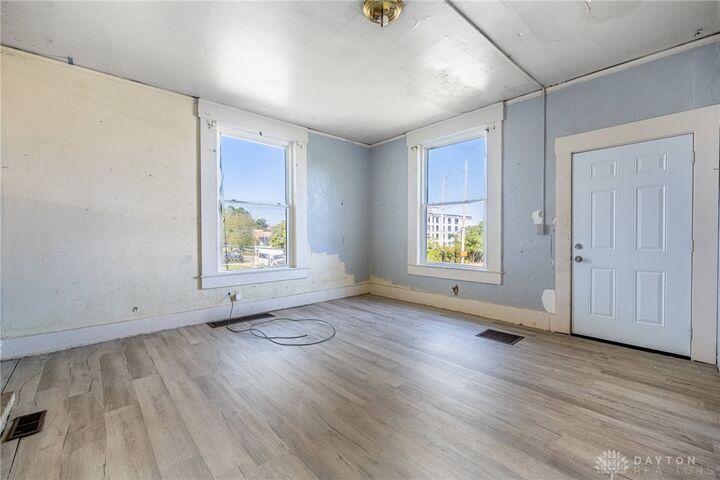 Property Photo: 7-11 W Mulberry Street OH 45506