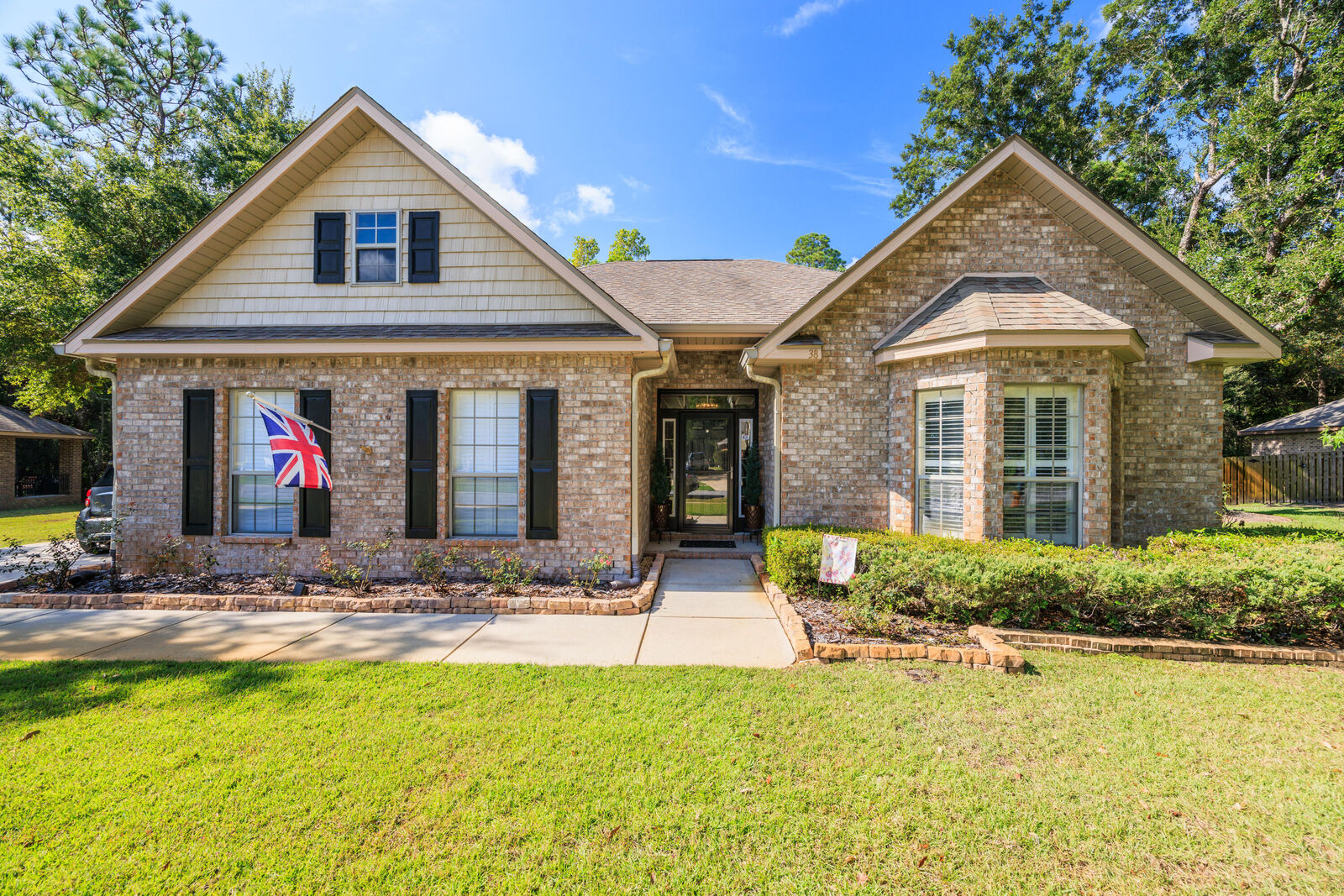 Property Photo: 38 Camellia Court FL 32439