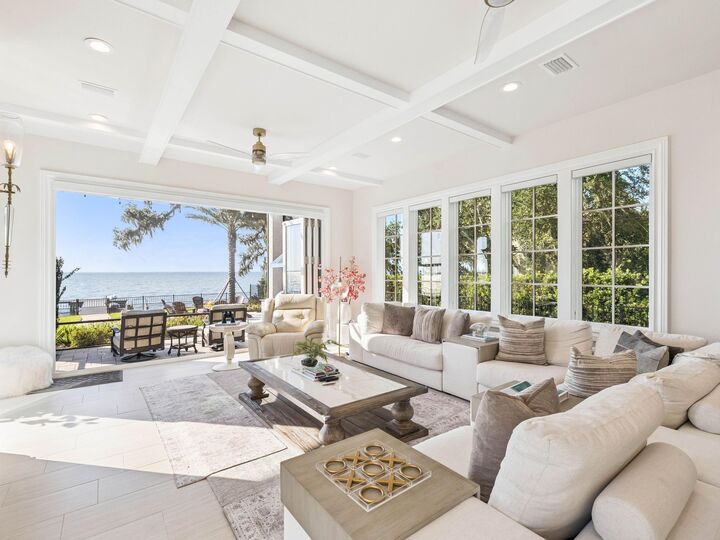 Property Photo:  3212 Bay Estates Circle  FL 32550 