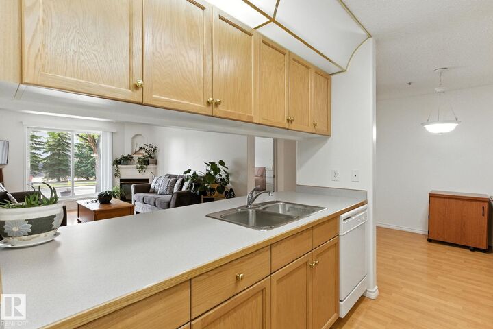 Property Photo: 16303 95 Street NW 125 AB T5Z 3V1