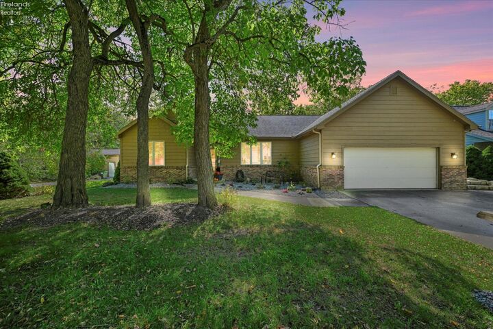 Property Photo: 3500 Woodhill Drive OH 43452