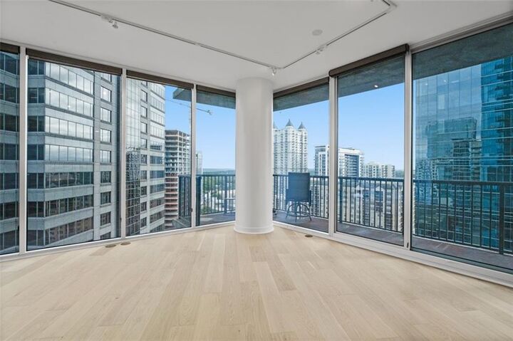 Property Photo: 1080 Peachtree Street 1703 GA 30309