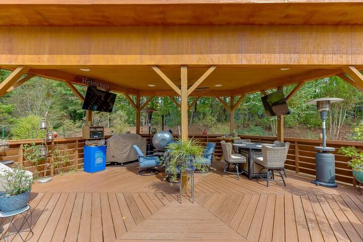 Property Photo: 4693 Devencrest Lane GA 30519