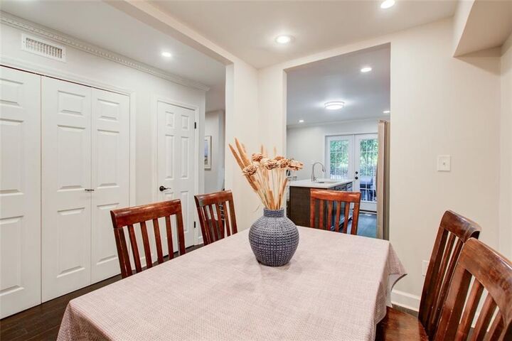 Property Photo: 1105 Clairemont Avenue GA 30030