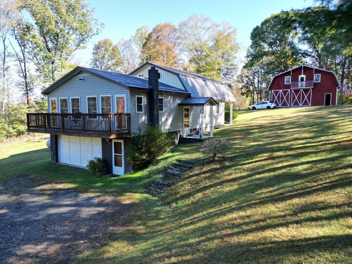 105 Buena Vista Dr  Mt. Nebo WV 26679 photo