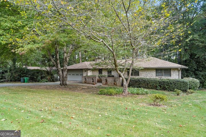 Property Photo: 3288 N Embry Circle GA 30341