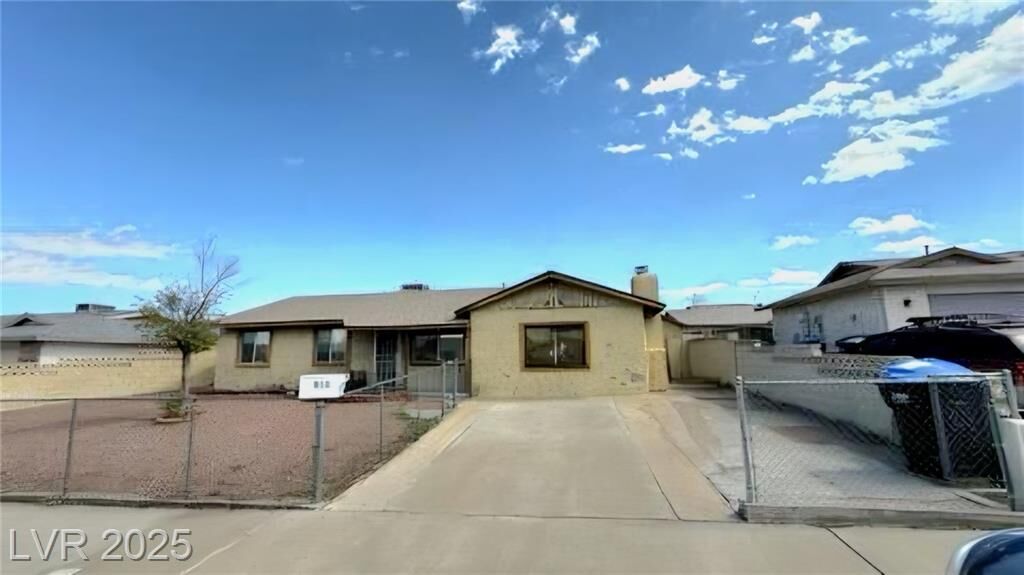 Property Photo: 914 Palo Verde Drive NV 89015