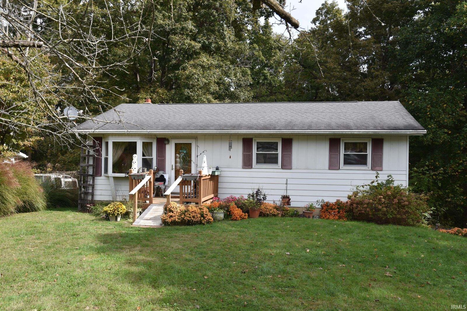 Property Photo:  7155 S Shields Ridge Rd  IN 47401 