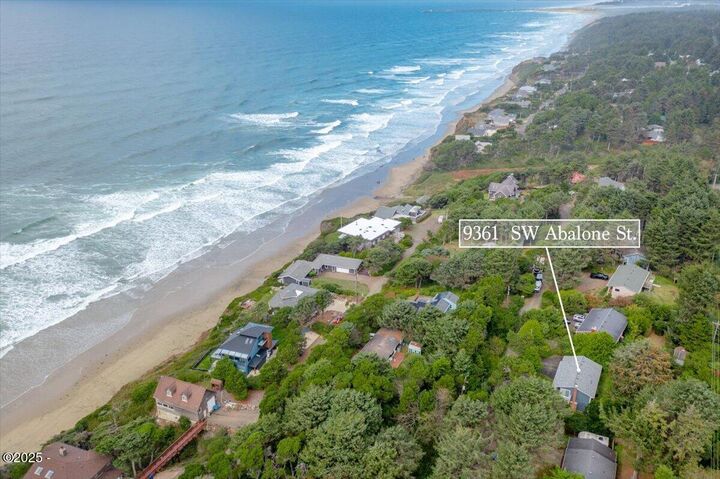 Property Photo:  9361 SW Abalone Street  OR 97366 