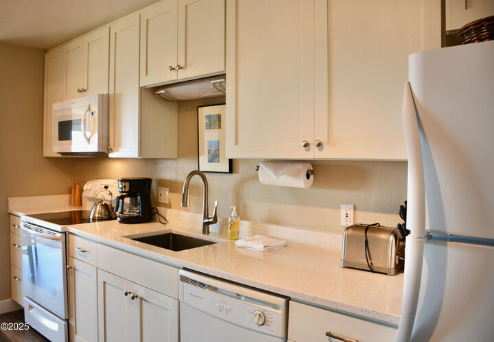 Property Photo:  301 Otter Crest Drive 264-265, 1/8th  OR 97369 