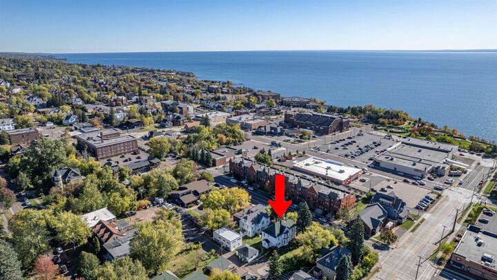 Property Photo: 1211 E 1st St MN 55805