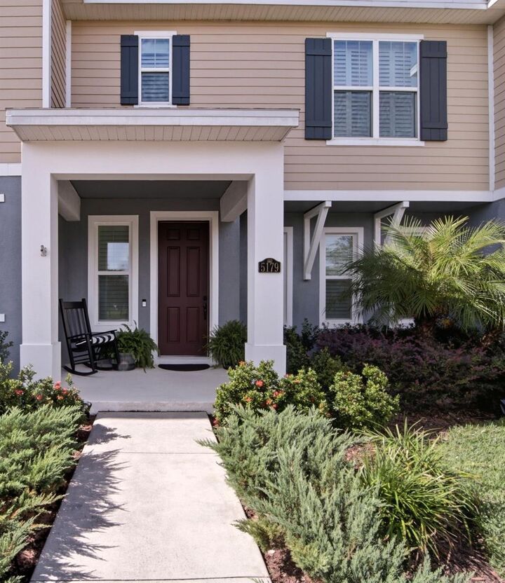 5179 Avalon Park Boulevard  Wesley Chapel FL 33545 photo