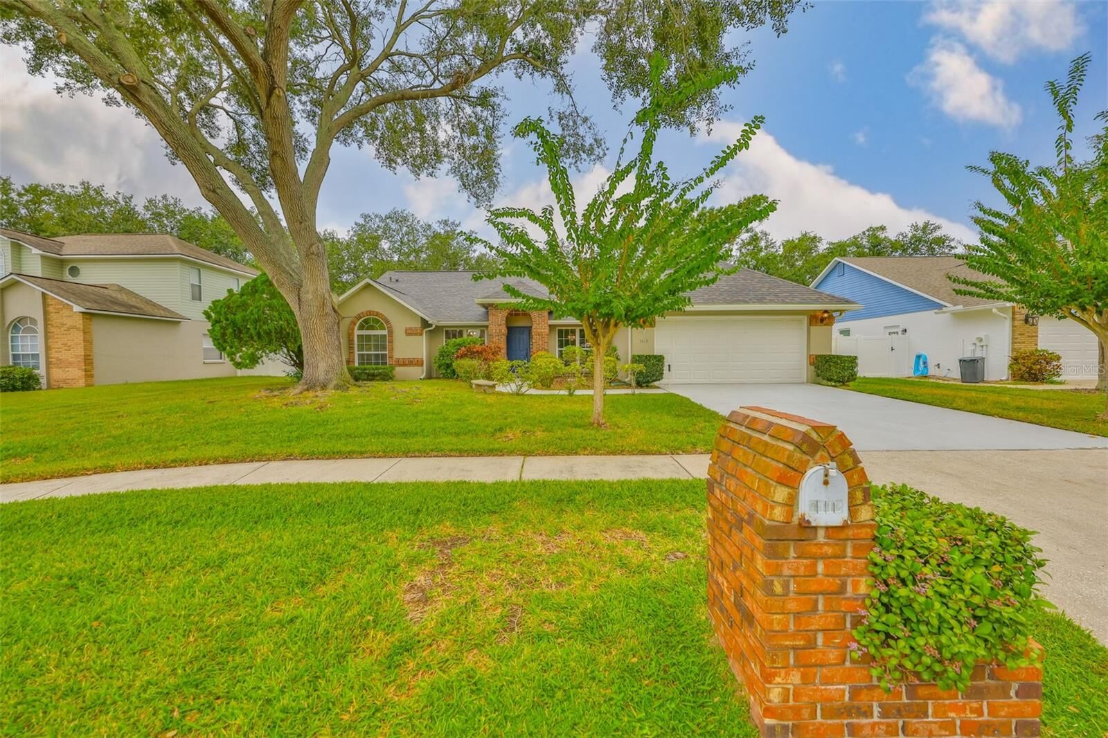 Property Photo: 7412 Mint Julep Drive FL 33578